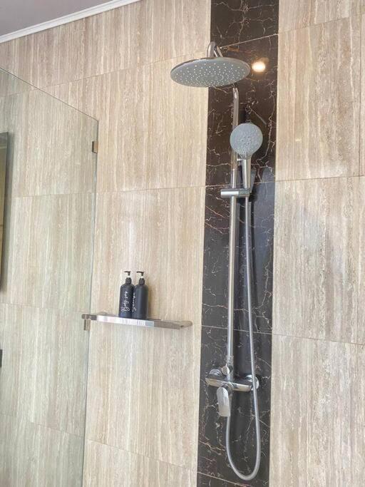 Villa Akmali Umalas 2Br With Private Pool & Jacuzzi 캉구 외부 사진