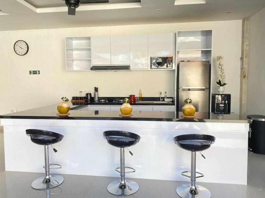 Villa Akmali Umalas 2Br With Private Pool & Jacuzzi 캉구 외부 사진