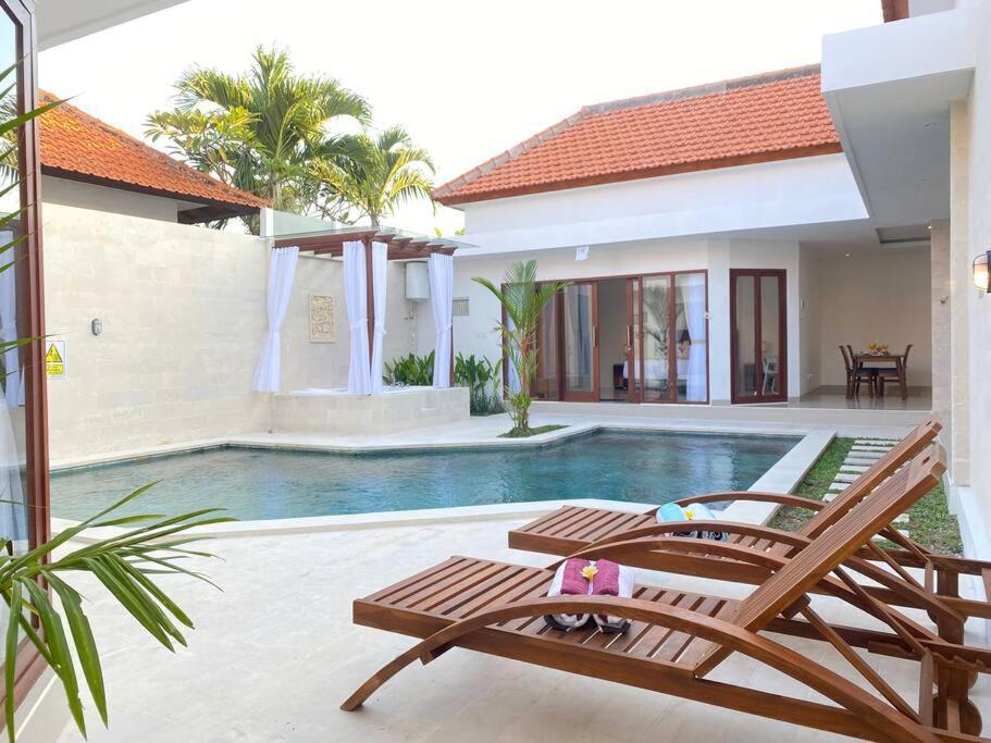 Villa Akmali Umalas 2Br With Private Pool & Jacuzzi 캉구 외부 사진
