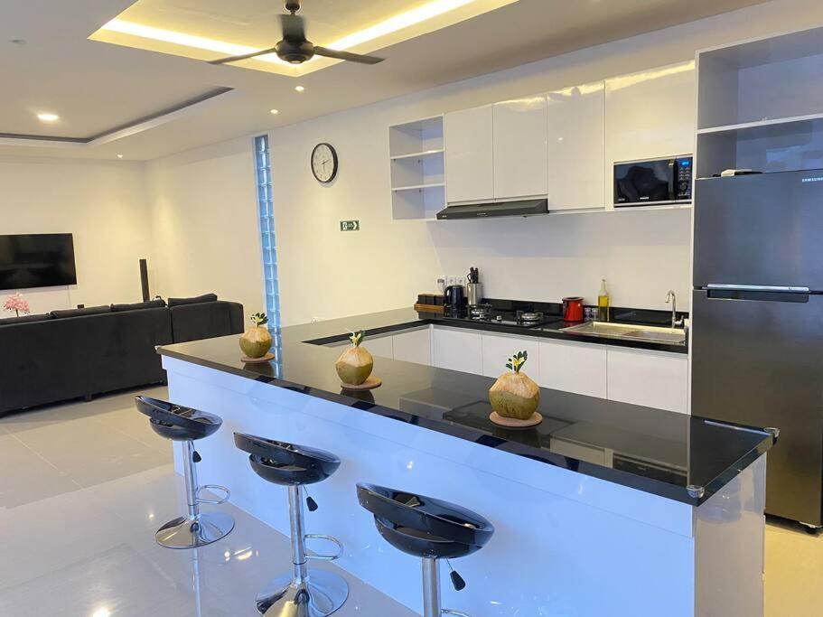 Villa Akmali Umalas 2Br With Private Pool & Jacuzzi 캉구 외부 사진